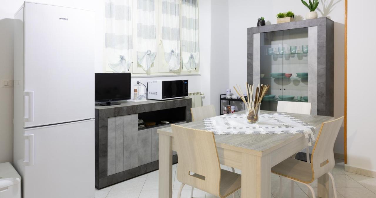 Decumani Apartments - Nel Cuore Di Napoli エクステリア 写真