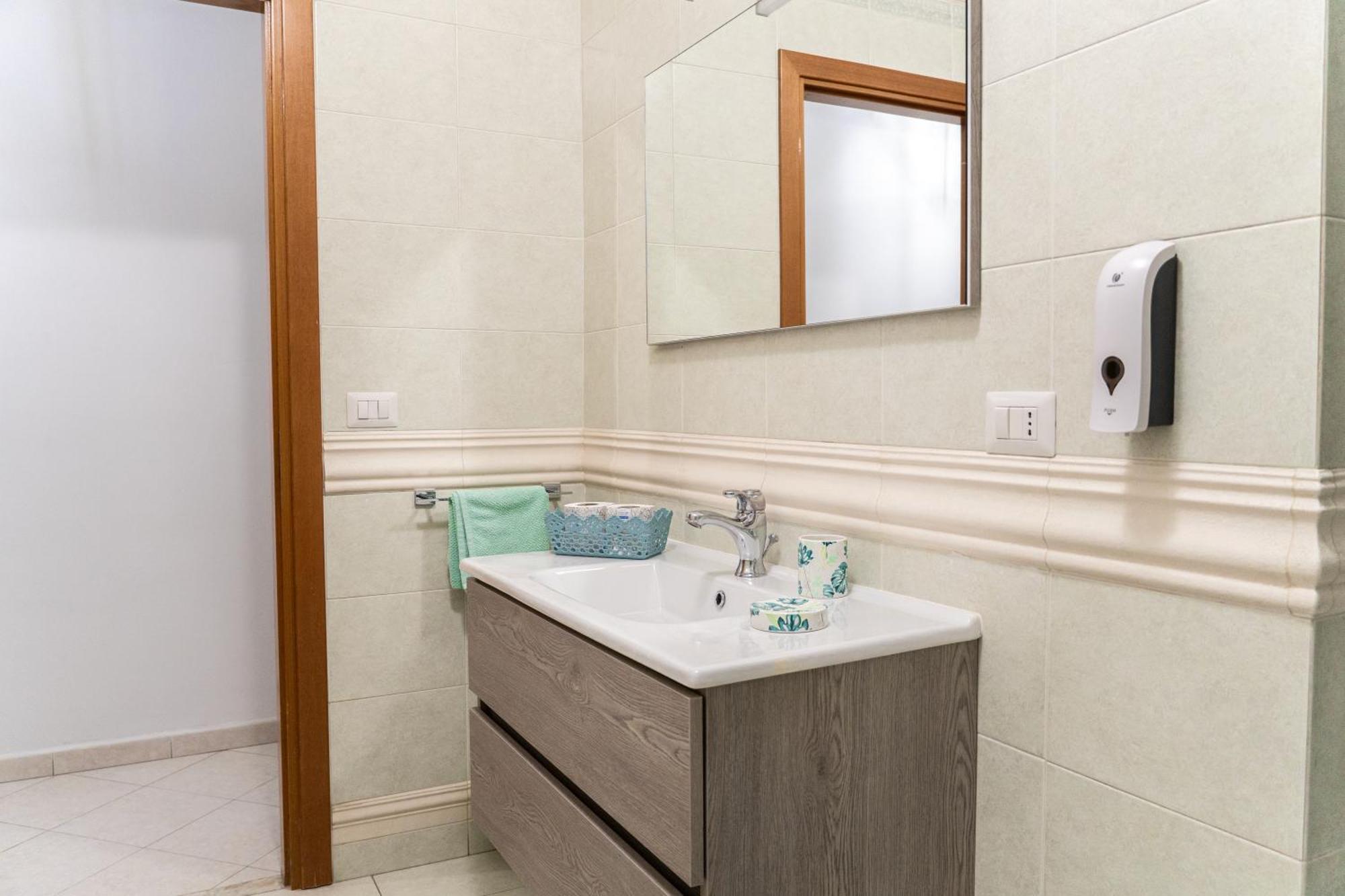 Decumani Apartments - Nel Cuore Di Napoli エクステリア 写真